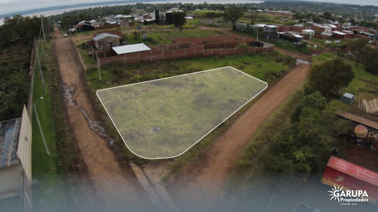 Terreno en Esquina con Servicios - Bº Don Darío 1